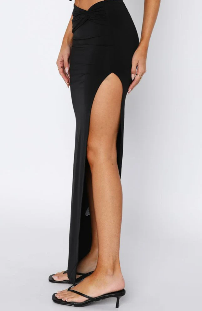 Akilina Maxi Skirt Black - Image 3