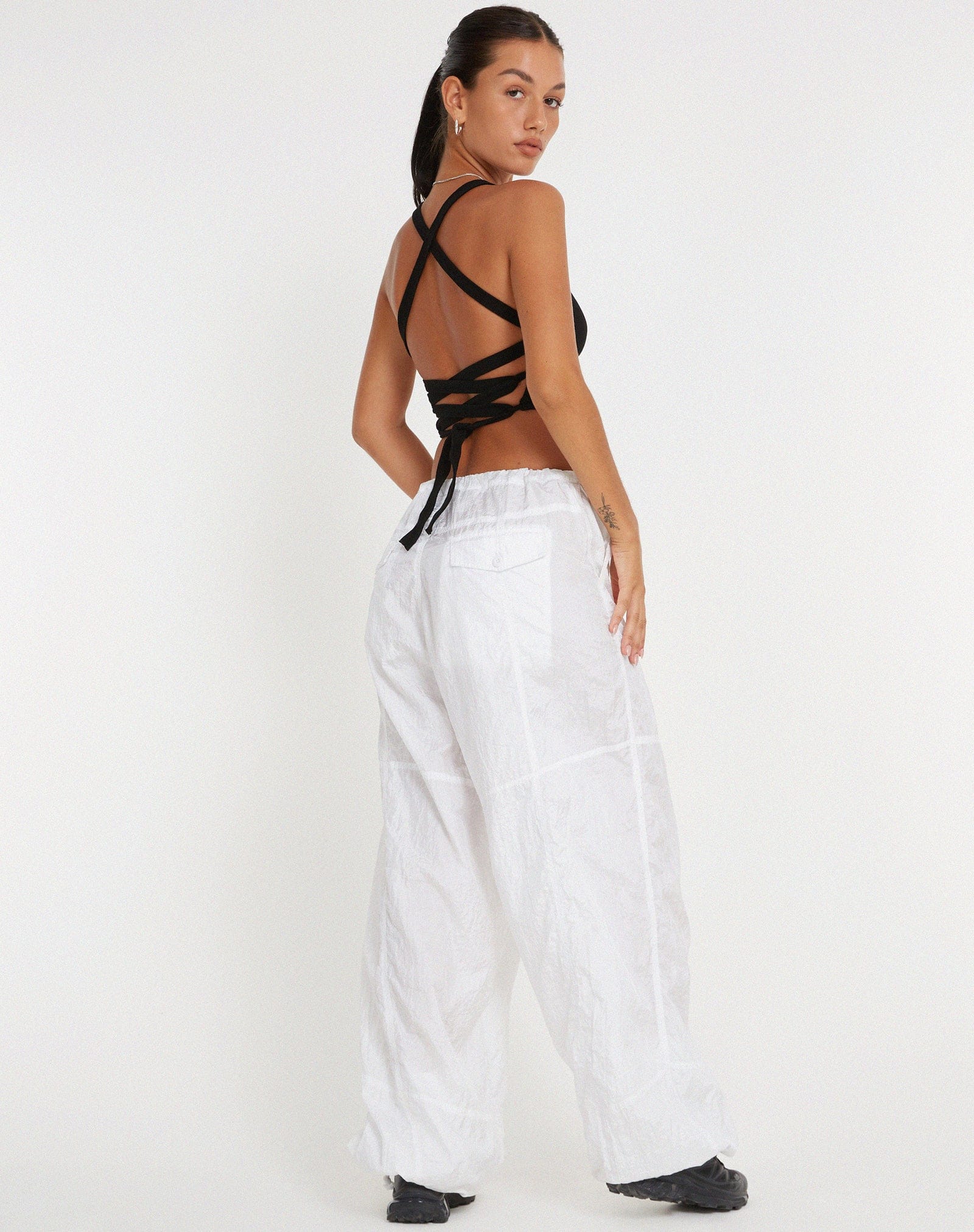Aliyah, tie up top in Black - Image 2