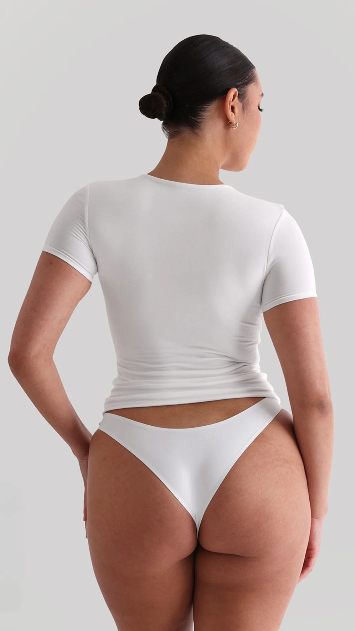 Amaya Short Sleeve T-Shirt in White - Image 4