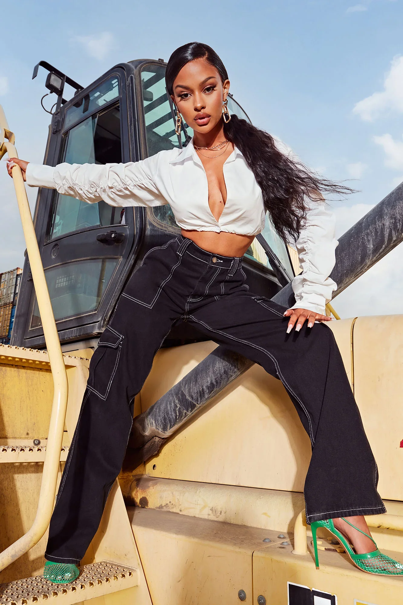 Ashley Cargo Carpenter Jeans in black - Image 2