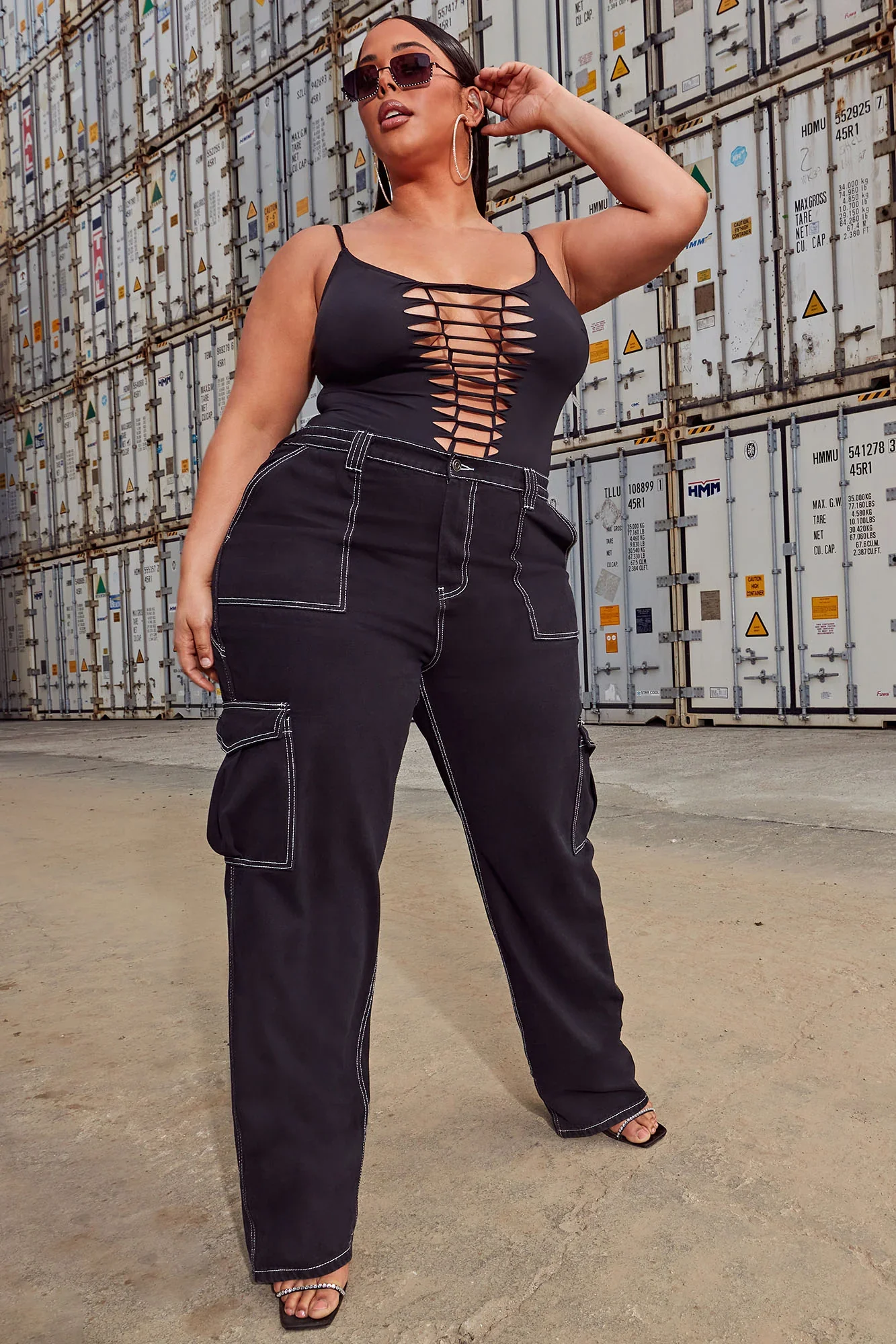Ashley Cargo Carpenter Jeans in black - Image 3