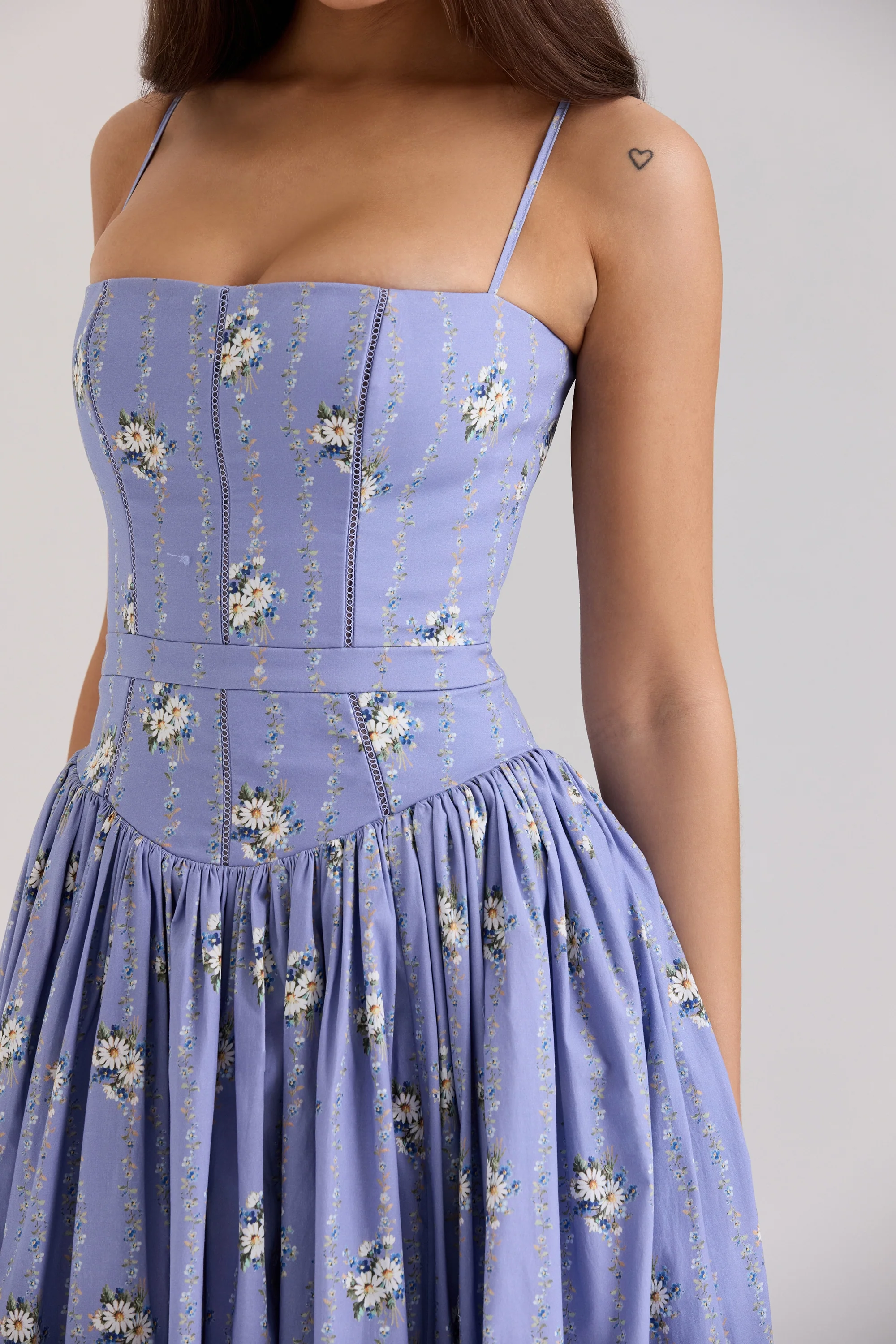 Berta blue daisy cotton maxi dress - Image 2
