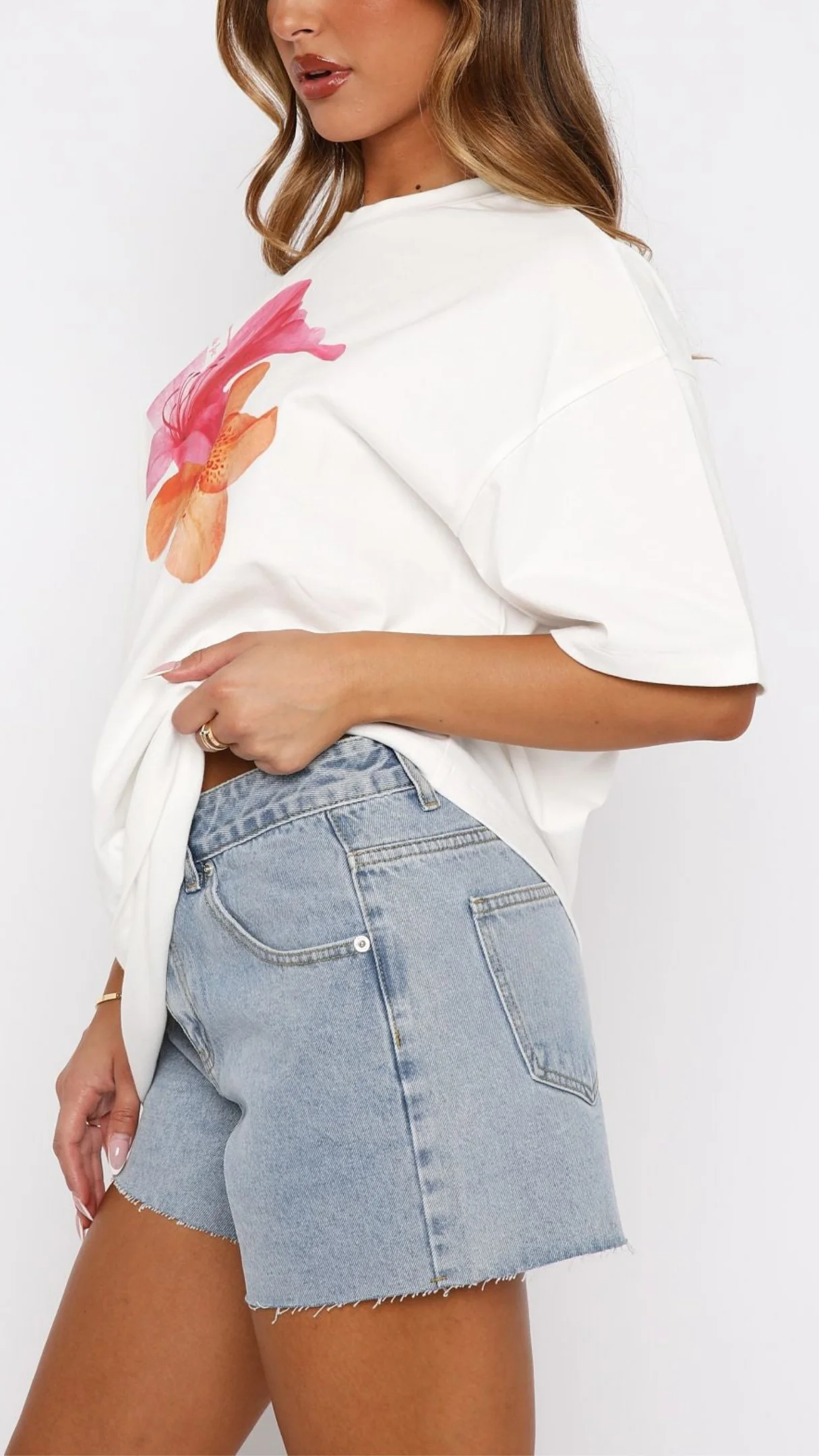 Britta denim shorts in Light Blue - Image 3