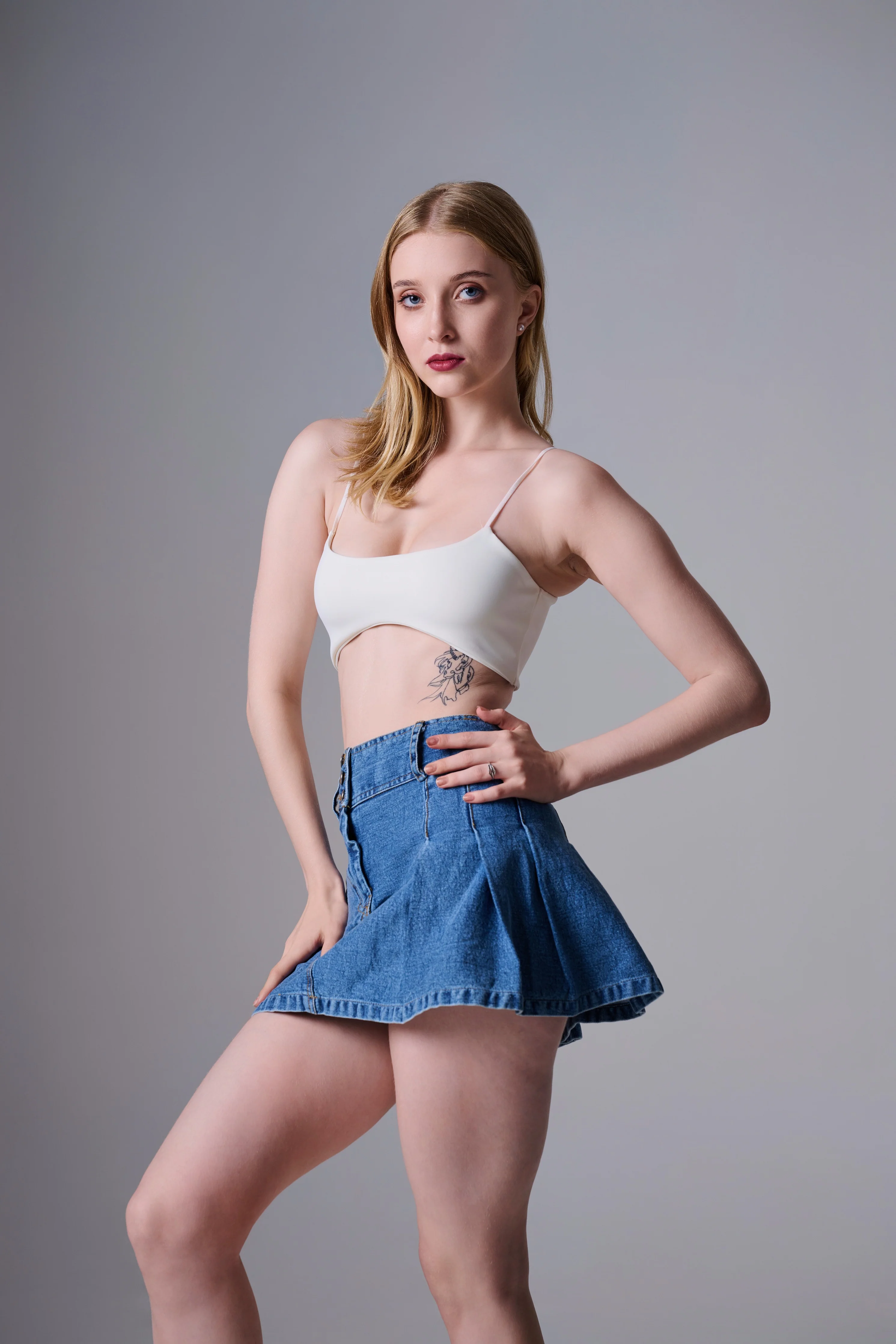 Caroline curved hem crop top in ivory - Image 2