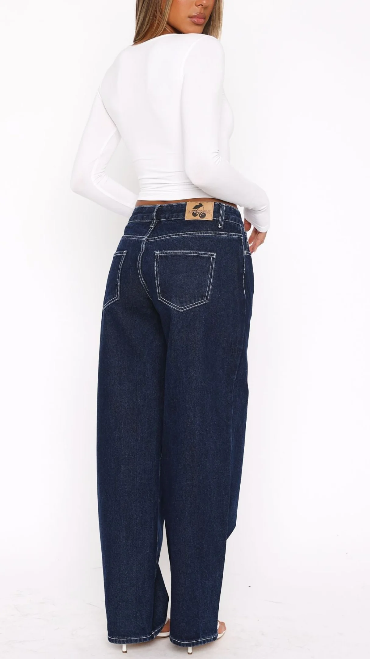 Claudia Style Low Rise Wide Leg Jeans in Grey Acid - Image 20