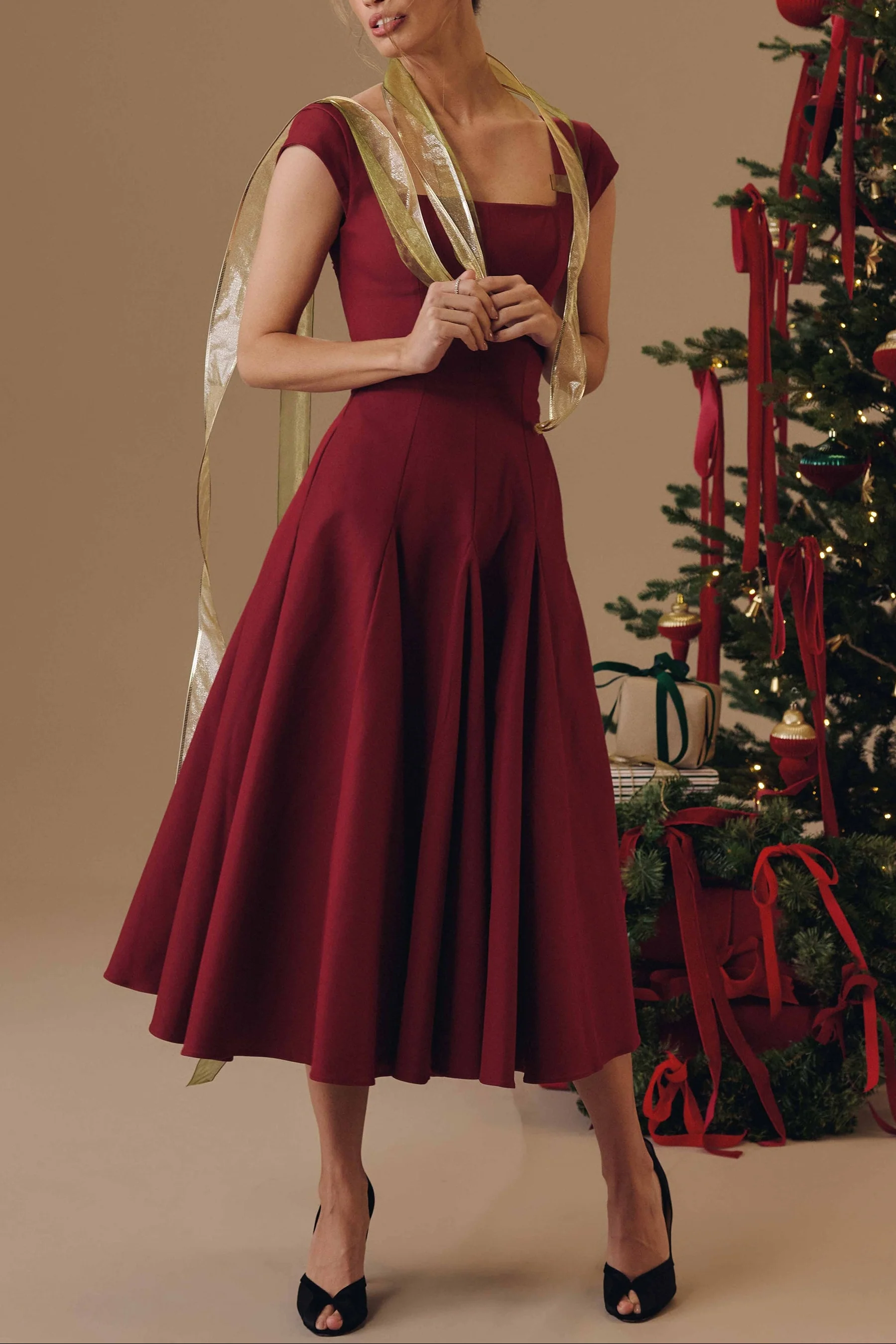 Elise Cap Sleeve Midi Dress in NavyBlue - Image 10