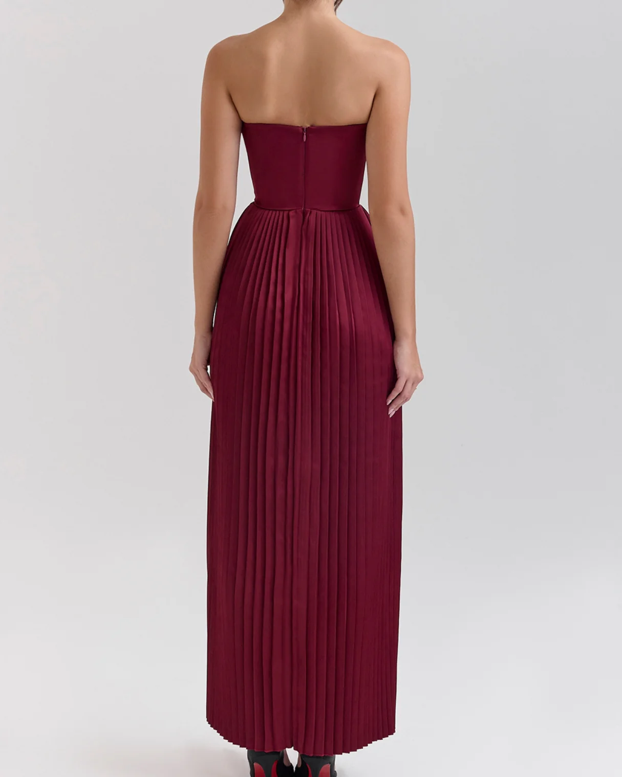Gabriela Pleated Maxi Dress in Maroon - Image 5