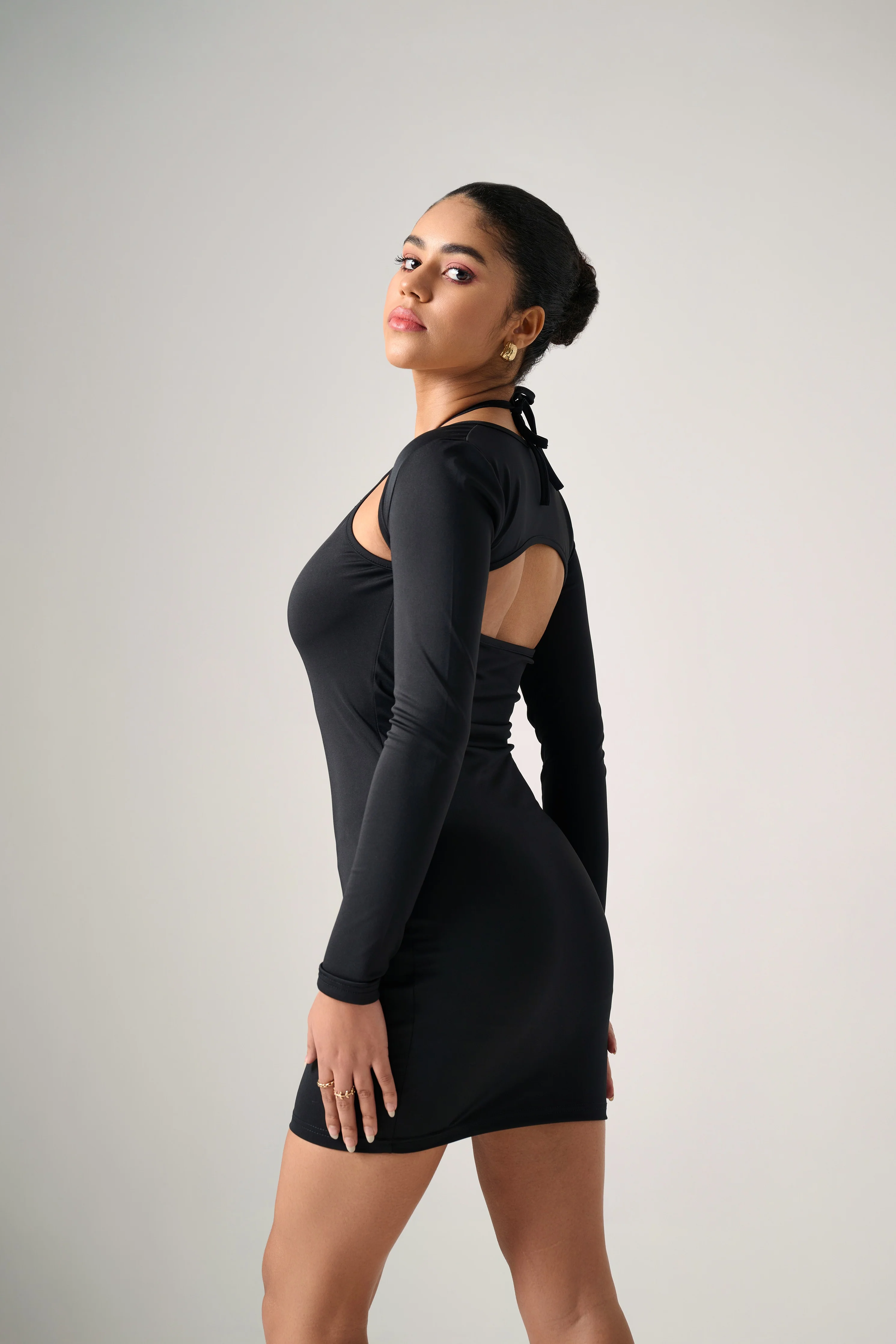 Kendall Jenner inspired perfect little black dress - Image 3