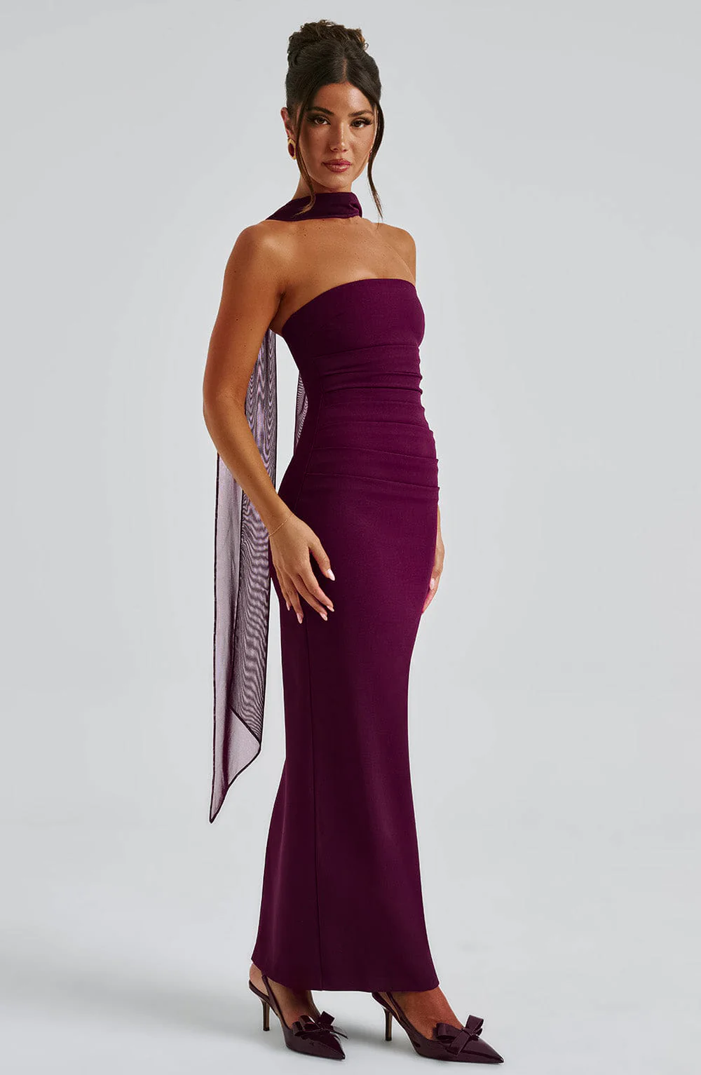 Ninel Maxi Dress in Maroon - Image 10