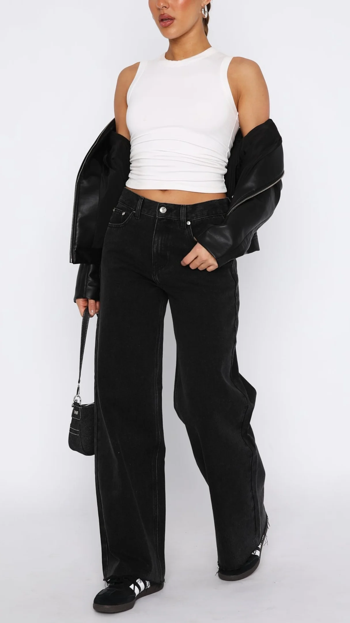 NoƩmie Mid Rise Wide Leg Jeans in Blue - Image 13