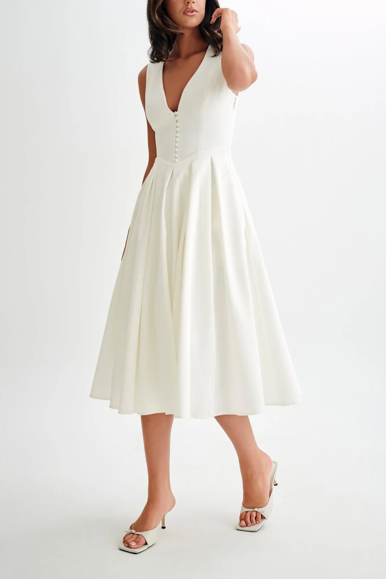 Nonna Sleeveless Midi Dress in Wine - Image 13