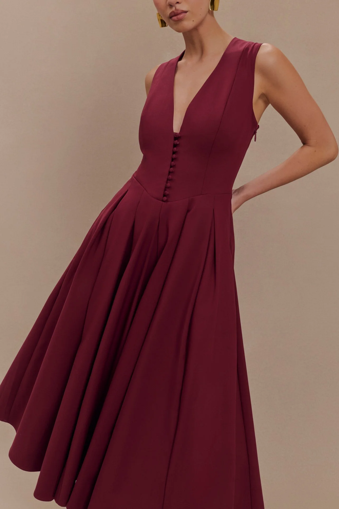 Nonna Sleeveless Midi Dress in Wine - Image 3