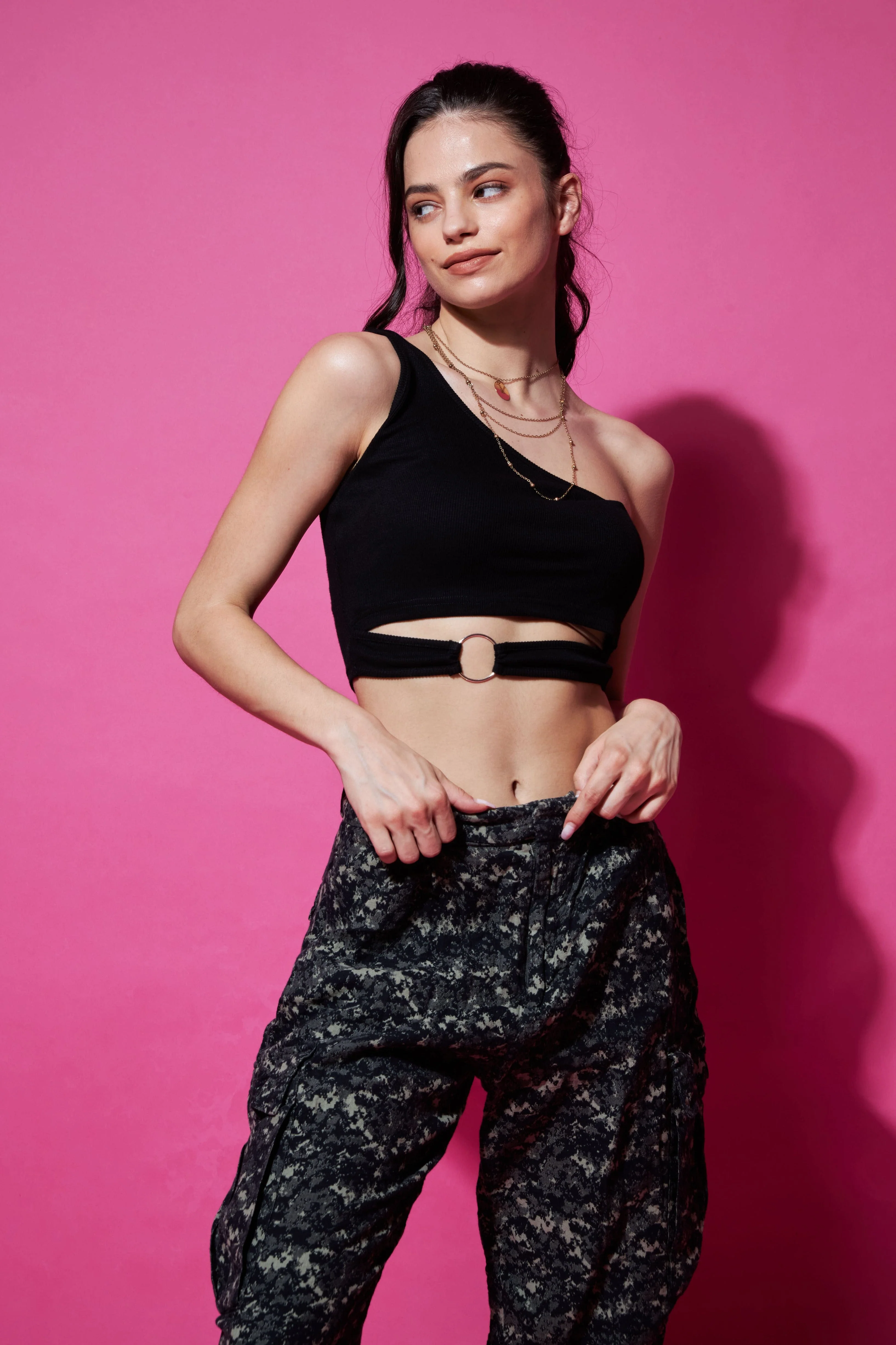 One shoulder ring Crop top - Image 10