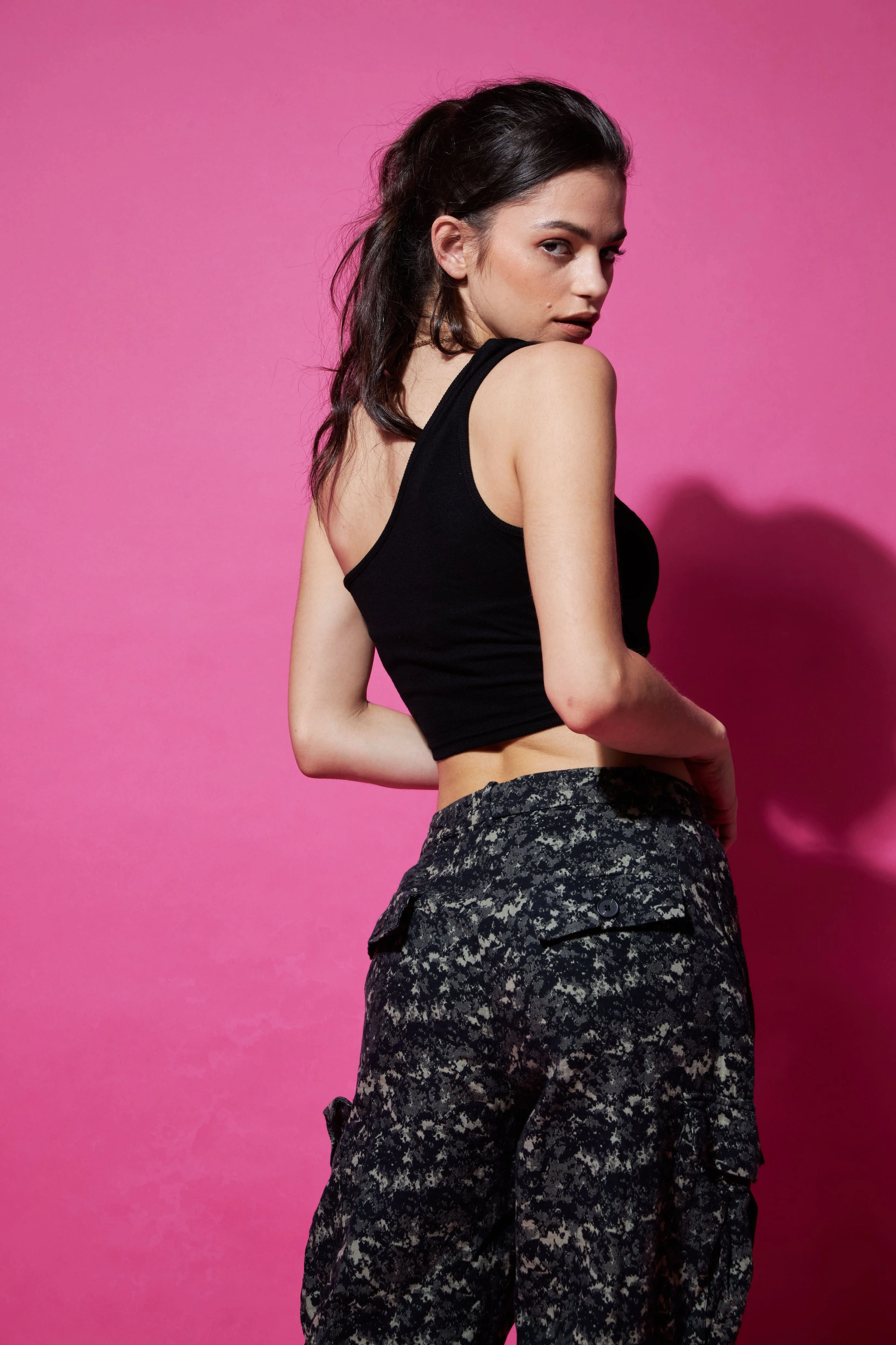 One shoulder ring Crop top - Image 7