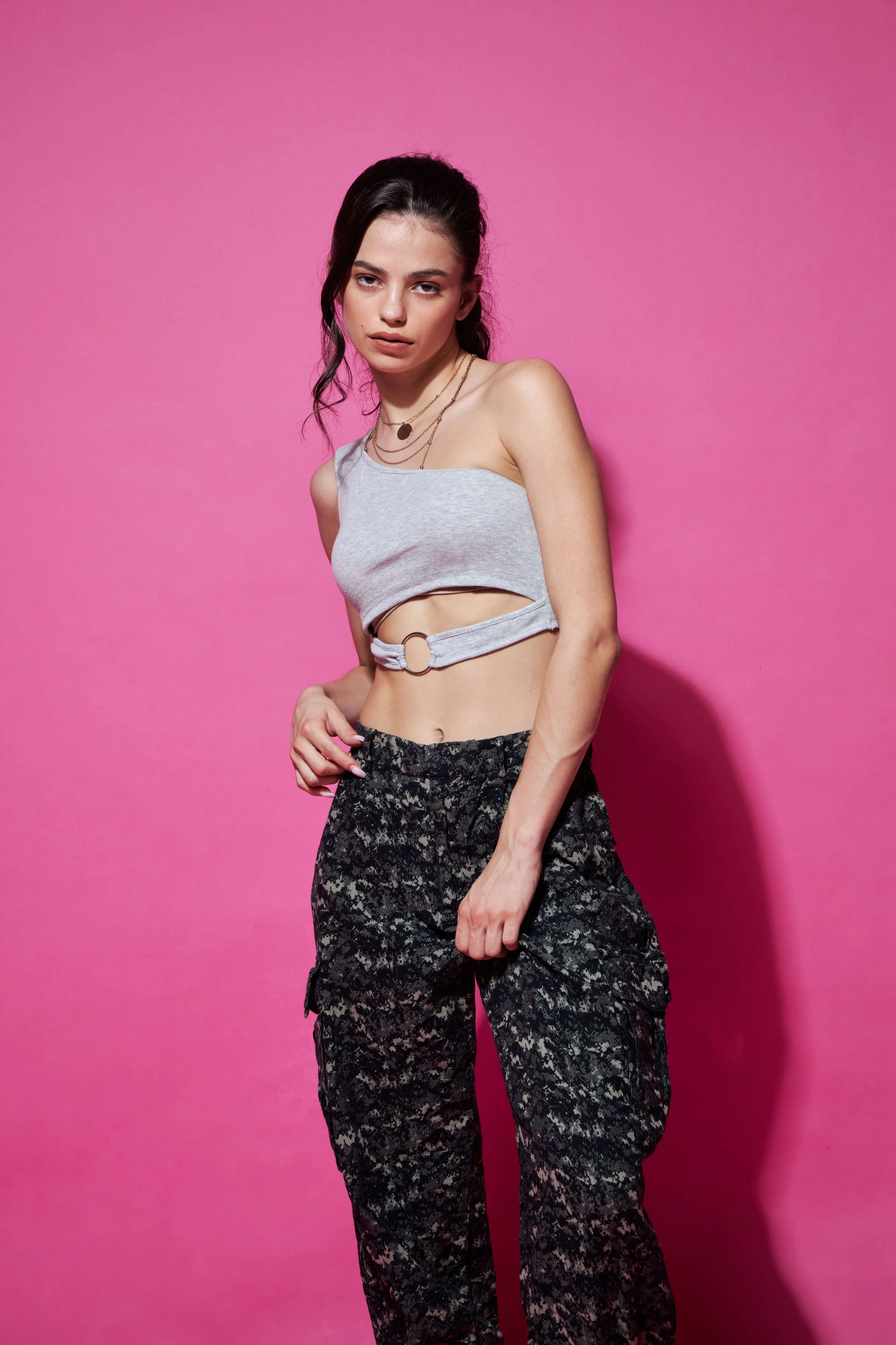 One shoulder ring Crop top - Image 9