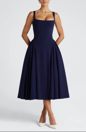 Pavlina Midi Dress in Navy - Image 5