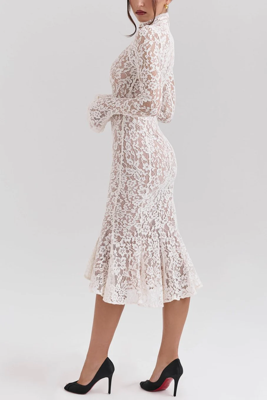 Vera Vintage Ivory Lace Fitted Midi Dress in Ivory - Image 9